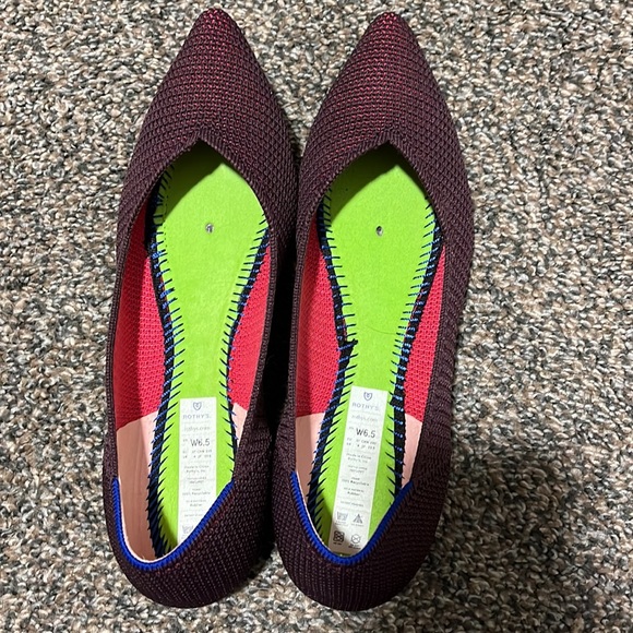 RARE Rothy’s Pointed Flat - Berry Lattice RETIRED COLOR - Picture 5 of 5
